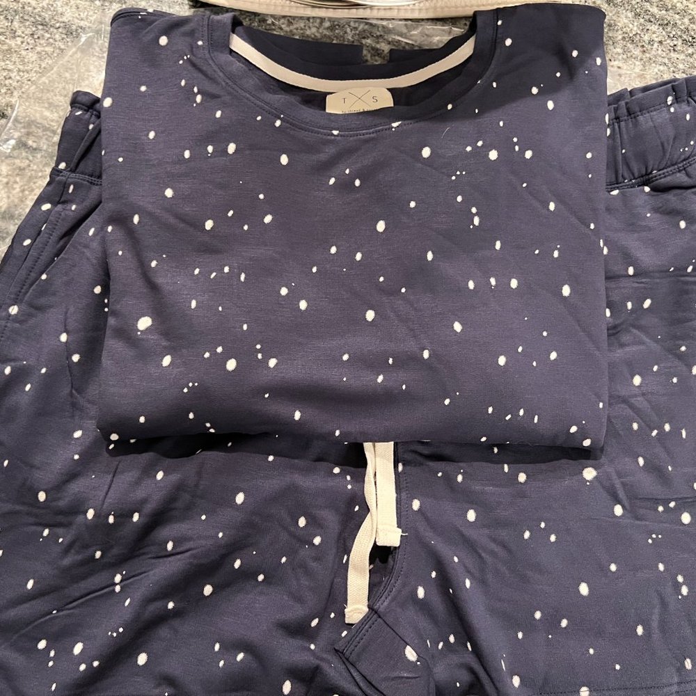Thread & Supply Paint Splatter 2 Piece Top and Bottom Sleep Set NWT - In…